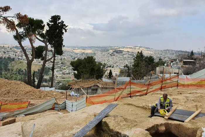 Phát hiện kinh hoàng trong hố phân các dinh thự giàu có nhất Jerusalem cách đây 2700 năm