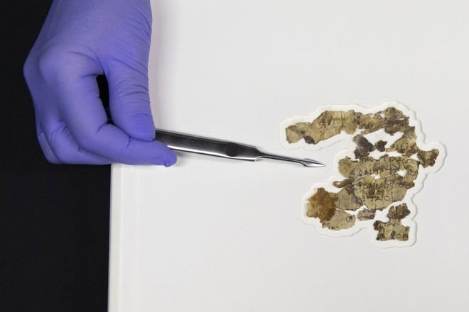 Phát hiện mới về cuộn giấy Biển Chết ở Hang Rùng rợn