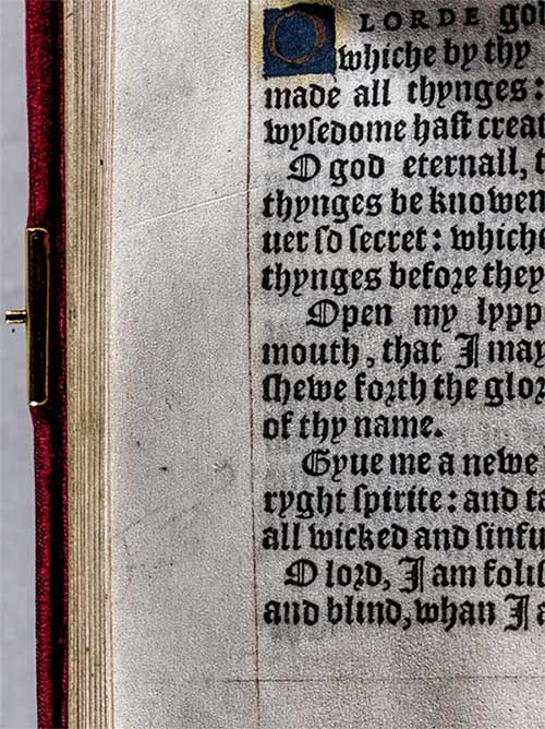 Phát hiện nhiều nét vẽ của Vua Henry VIII trong sách cầu nguyện cổ