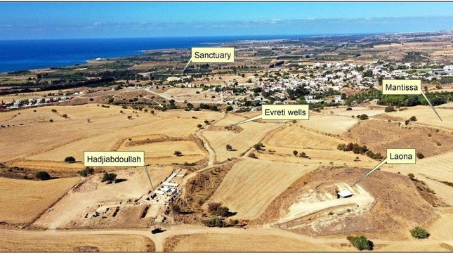 Phát hiện pháo đài bị vỡ dưới gò chôn cất siêu tượng đài ở Síp