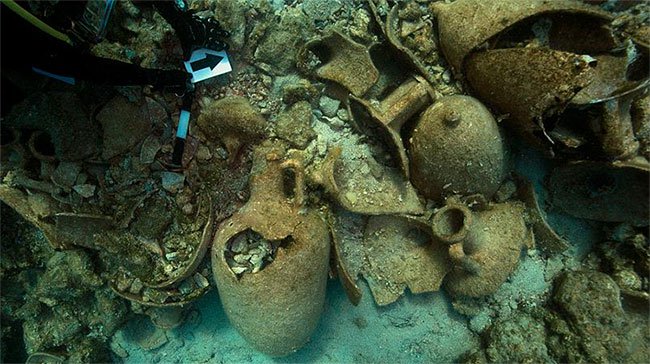 Phát hiện xác tàu buôn hơn 2.000 năm chìm dưới biển Hy Lạp