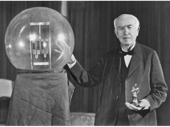 Phát minh bóng đèn của Thomas Edison từng bị chê thậm tệ vì lý do này