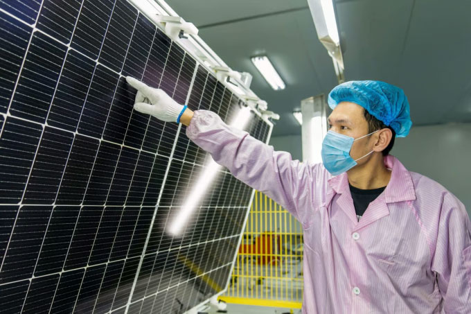 Pin mặt trời - quân bài mới của Trung Quốc