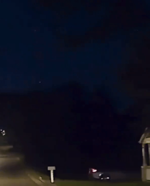 Quả cầu lửa bí ẩn rực sáng trời đêm ở Mỹ, nhìn rõ từ Canada