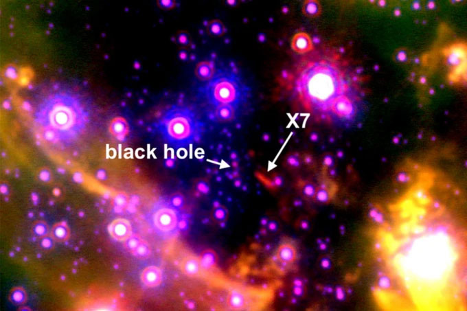 Quái vật vũ trụ ở trung tâm Dải Ngân hà sắp nuốt chửng một vật thể bí ẩn