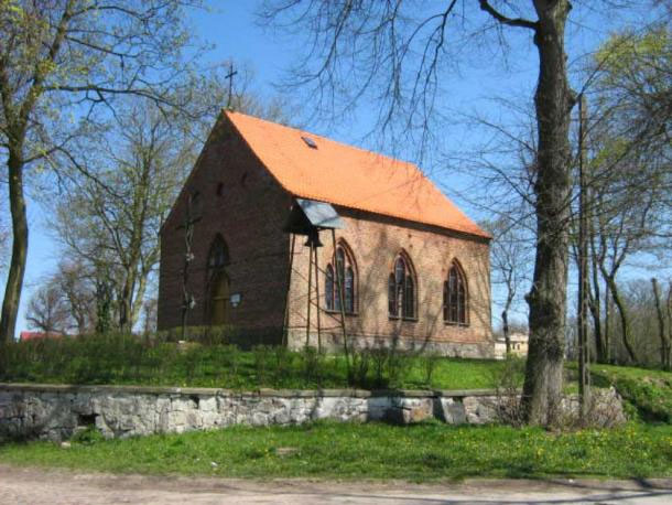 Quét radar nhà thờ cổ, phát hiện bóng ma vua Viking 1.100 tuổi