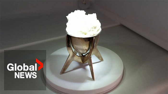 Ra mắt kem làm từ nhựa đầu tiên trên thế giới