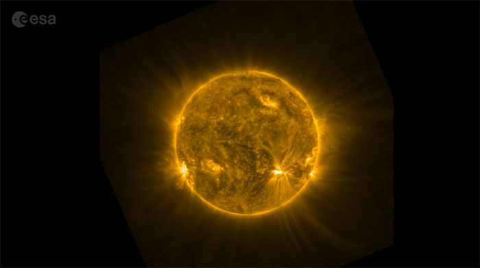 Rắn plasma tốc độ 612.000km/h trên Mặt trời