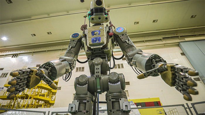 Robot đầu tiên bay vào vũ trụ của Nga trở về Trái đất