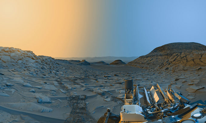 Robot NASA chụp ảnh sao Hỏa chia đôi thời gian