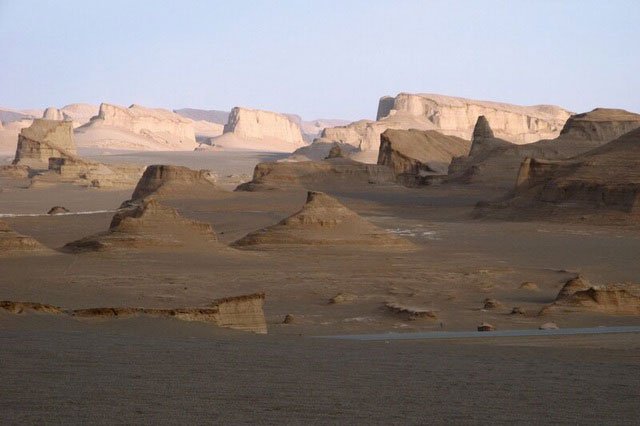 Sa mạc nào nóng nhất trên Trái đất?