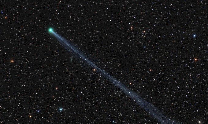 Sao chổi màu xanh lục sắp bay qua Trái đất