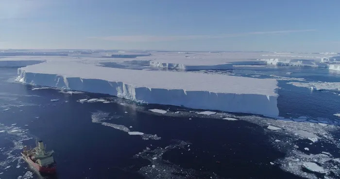 Sông băng ngày tận thế tan nhanh chưa từng thấy