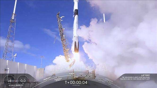 SpaceX lần thứ hai phóng vệ tinh trong dự án cung cấp Internet tốc độ cao