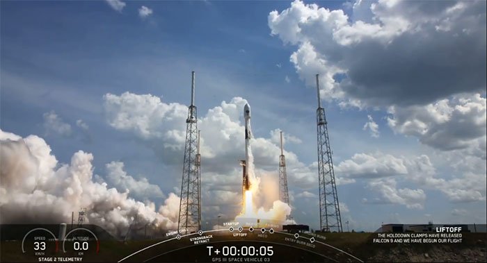 SpaceX phóng vệ tinh định vị toàn cầu thế hệ mới