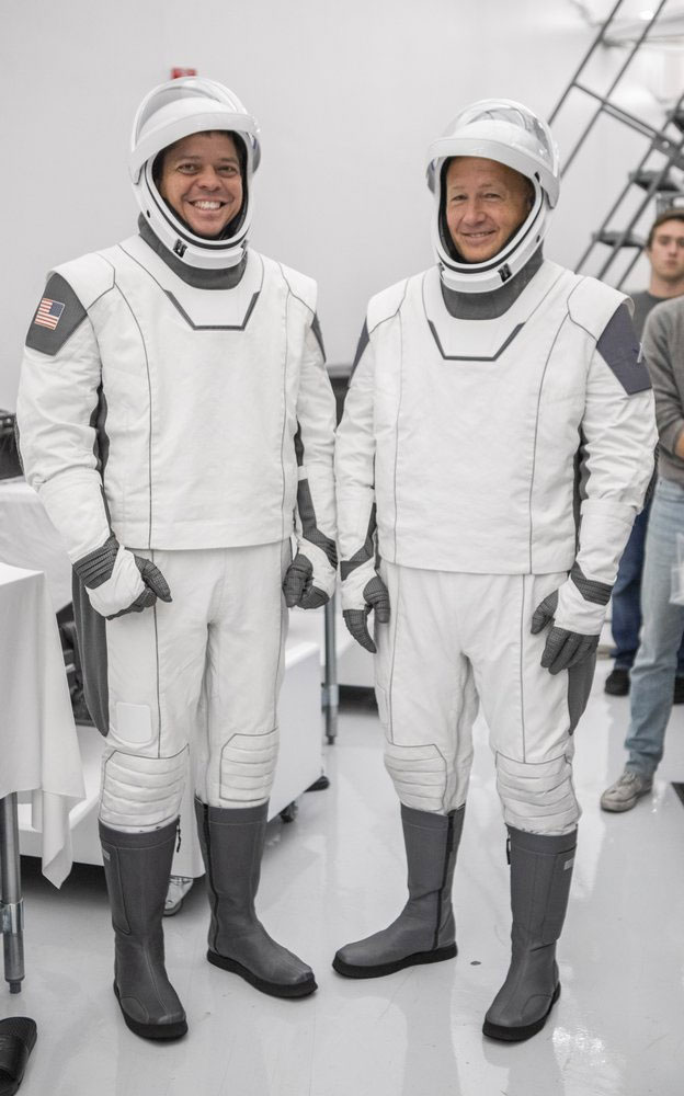 SpaceX và Elon Musk trước chuyến bay lịch sử đưa người vào vũ trụ