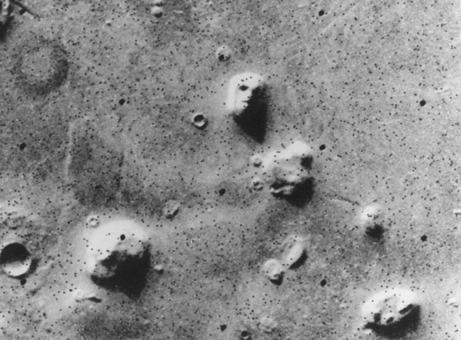 Sự thật về bức ảnh xương người ở bề mặt Hỏa Tinh