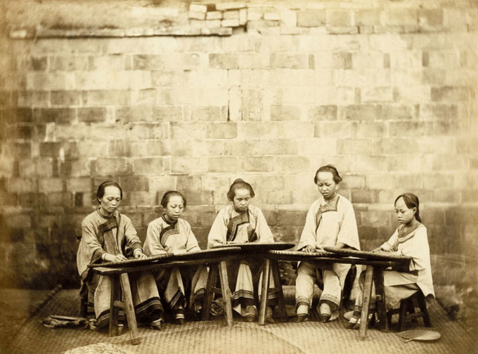Tác phẩm nhiếp ảnh về phụ nữ Trung Quốc 150 năm trước