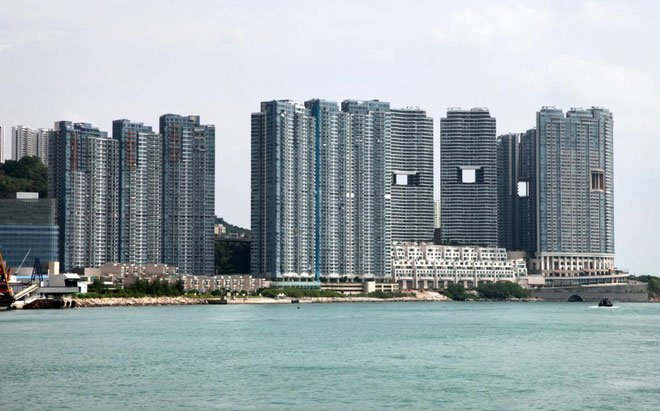 Tại sao các tòa nhà cao tầng ở Hong Kong lại hay có “lỗ thủng” ở giữa?