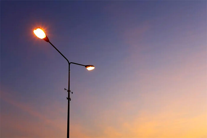 Tại sao Đan Mạch thay thế đèn chiếu sáng đường sang màu đỏ?