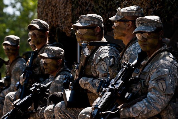 Tại sao lực lượng đặc biệt ít khi dùng mũ sắt quân sự?