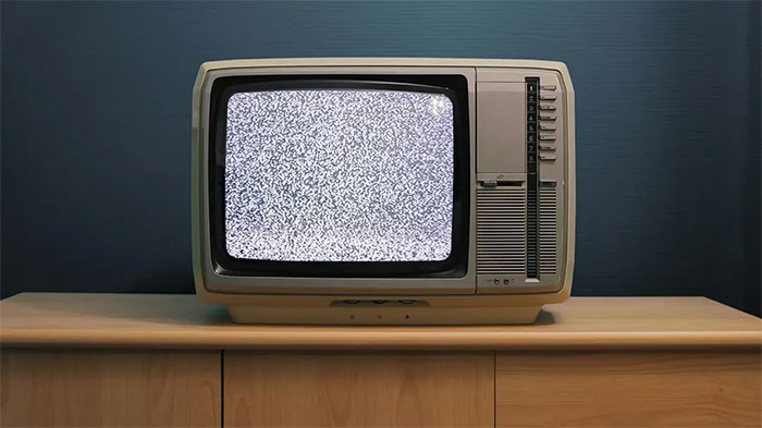 Tại sao tivi ngày nay không còn xuất hiện tình trạng nhiễu hạt trắng nữa?