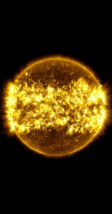 Tại sao vành đai bên ngoài mặt trời lại nóng hơn nhiều lõi bên trong?