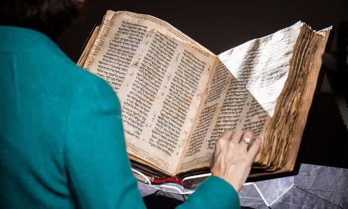 Tập Kinh thánh cổ có mức giá dự kiến lên đến 50 triệu USD