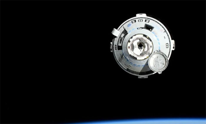 Tàu Boeing cập bến trạm ISS bất chấp hàng loạt sự cố