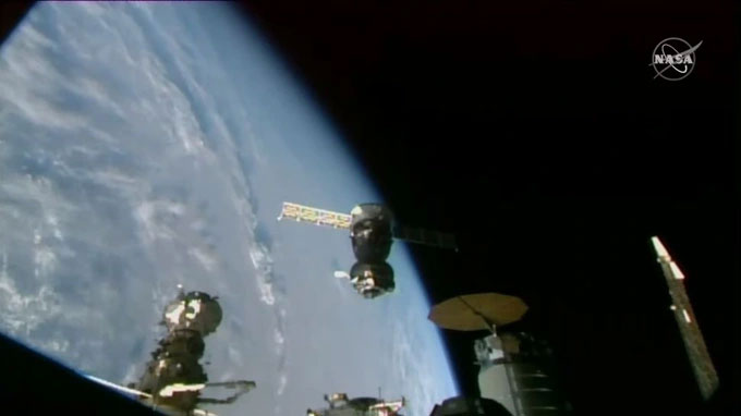 Tàu Soyuz MS-22 trở về Trái đất an toàn dù bị rò rỉ nghiêm trọng