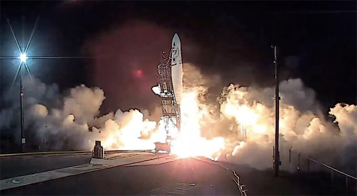 Tên lửa của startup Mỹ lần đầu chở hàng lên quỹ đạo
