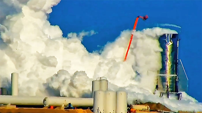 Tên lửa Starship của SpaceX nổ tung trong quá trình phóng thử