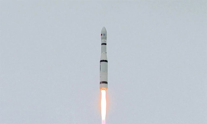 Tên lửa Trung Quốc phóng cùng lúc 16 vệ tinh