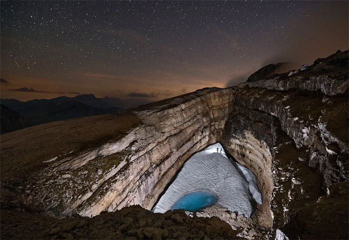 Thế giới của những người khổng lồ băng ẩn mình trên dãy Alps: Đẹp mê đắm lòng người!