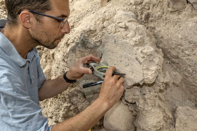 Thêm bằng chứng Trái đất sắp đảo ngược lộ ra trong thành phố cổ 2.600 tuổi