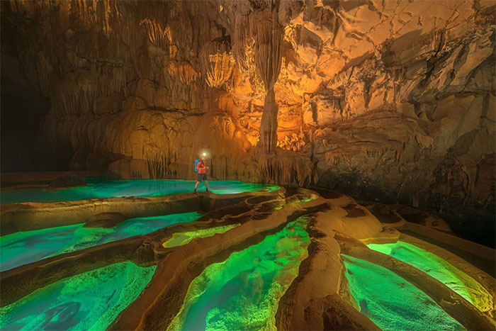 Thêm một hệ thống hang động độc đáo nữa được phát hiện ở Quảng Bình
