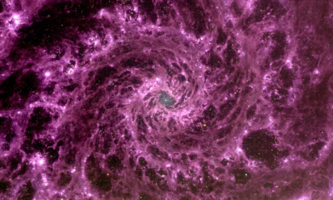 Thiên hà ma trong hình ảnh lọc màu từ kính James Webb