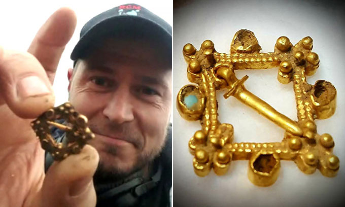 Thợ dò kim loại phát hiện trâm vàng nạm ngọc lục bảo 800 năm tuổi