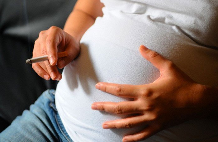 Thuốc lá bóp nghẹt thai kỳ như thế nào?