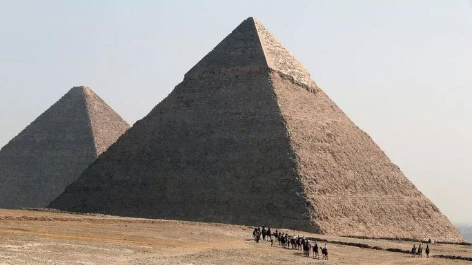 Tia vũ trụ xuyên thủng kim tự tháp Giza, tiết lộ hành lang bí ẩn