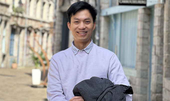 Tiến sĩ Việt chế tạo vật liệu tái tạo dây chằng chéo đầu gối