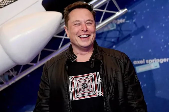 Tiếp bước Richard Branson, tỉ phú Elon Musk cũng sớm bay vào không gian