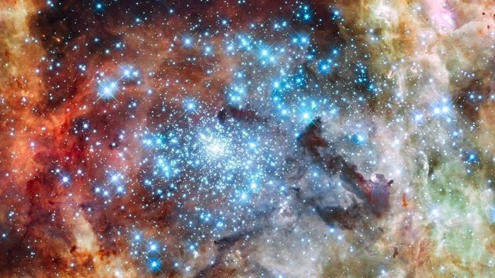 Tìm được ngôi sao quái vật vũ trụ lớn gấp 10.000 lần Mặt trời