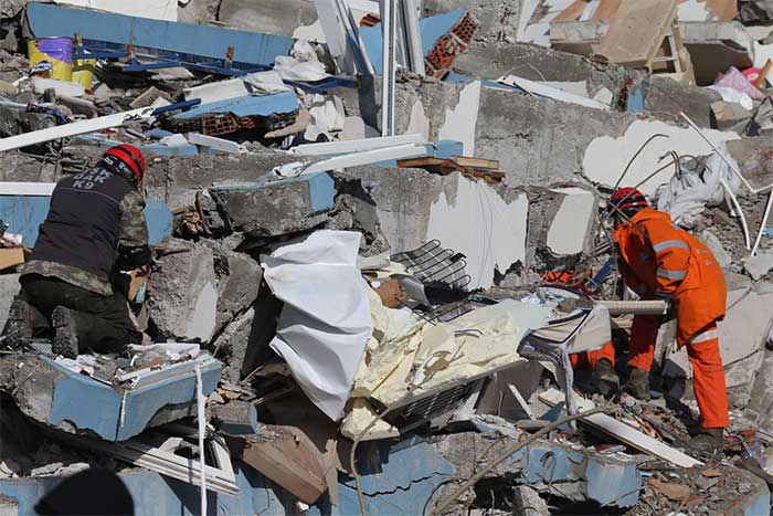 Toàn cảnh trận động đất tương đương 32 quả bom nguyên tử ở Thổ Nhĩ Kỳ và Syria