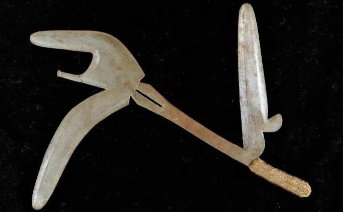 Top 10 vũ khí cổ xưa vẫn gây rợn tóc gáy cho đến ngày nay