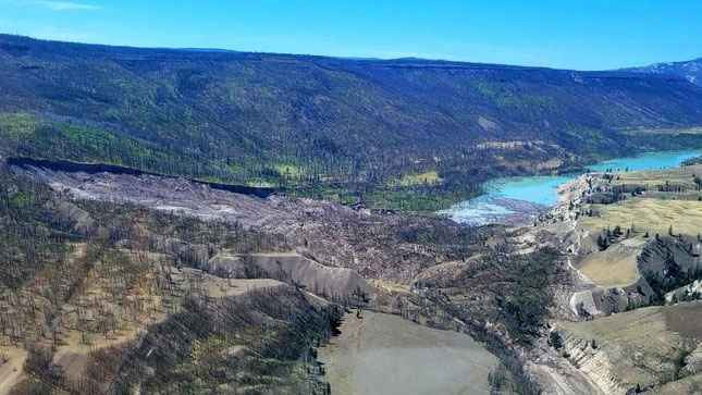 Trận lở đất lớn làm vỡ đập sông Canada, nhiều loài cá có nguy cơ tuyệt chủng