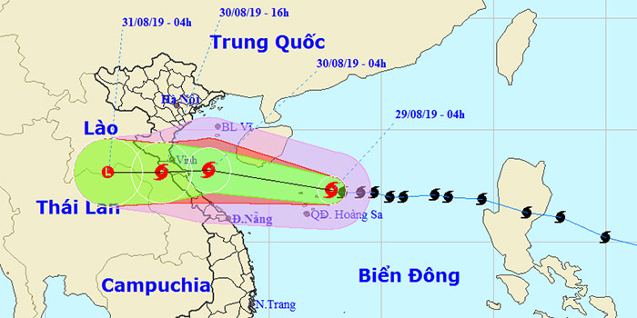 Trưa 30/8, bão số 4 đi vào đất liền từ Thanh Hóa đến Quảng Bình