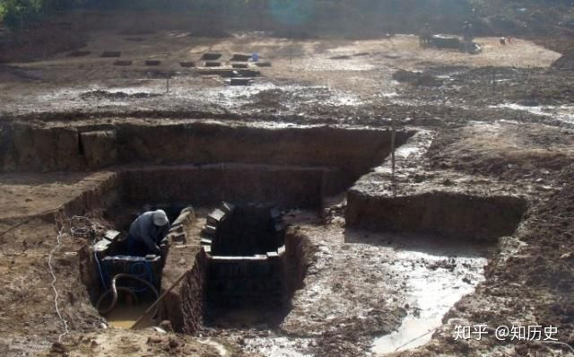 Trung Quốc có 1 ngôi mộ dưới nước bất khả xâm phạm, ngay cả Tần Thủy Hoàng cũng phải bó tay trở về