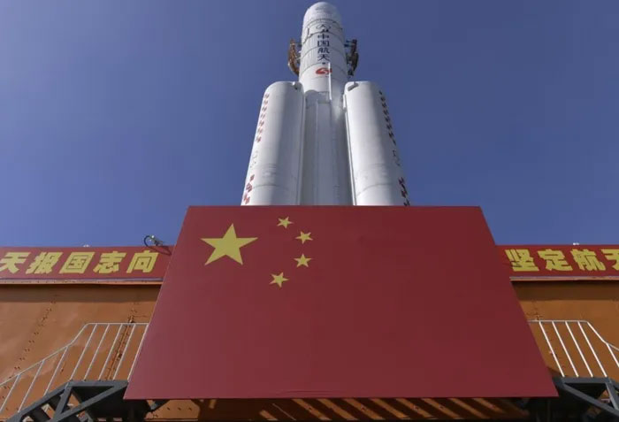 Trung Quốc thử thành công động cơ tên lửa Mặt trăng mạnh gấp đôi của Mỹ
