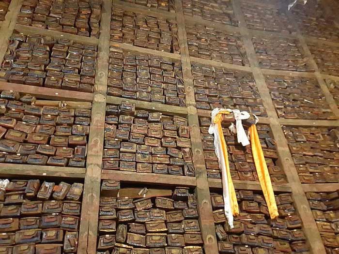Tu viện Sakya - nơi lưu giữ cuốn kinh nặng nhất thế giới